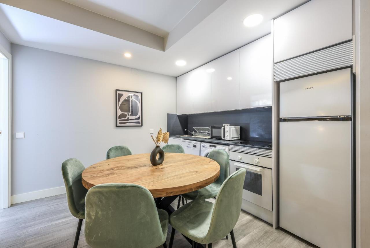 Apartamentos Reformados En Arturo Soria Madrid Kültér fotó